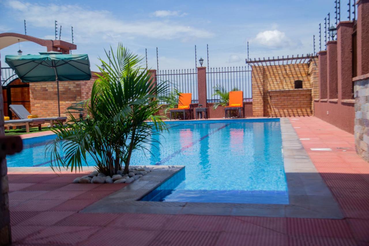 Savannah Suites Lubowa Exterior foto