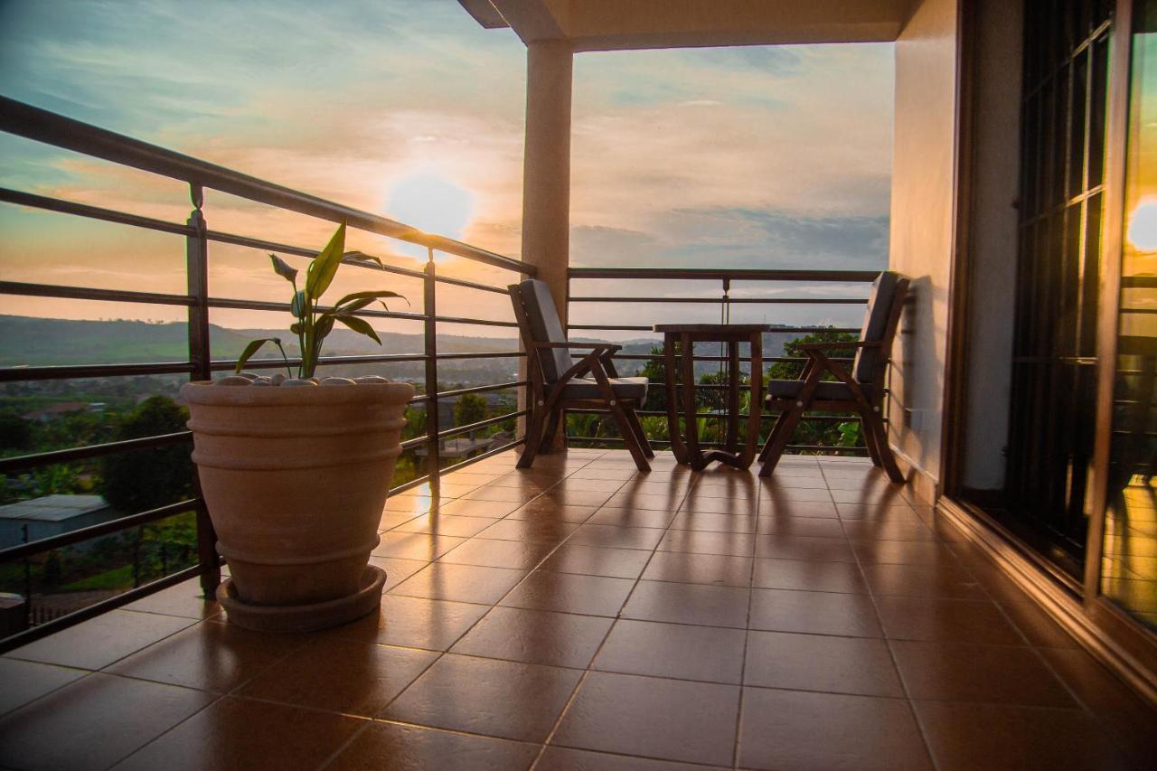 Savannah Suites Lubowa Exterior foto